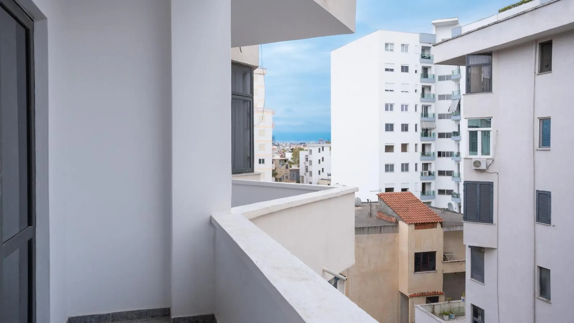 Liv'S Apartment دراس